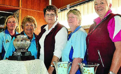 Algester players Sharon Kerwin, Angela Carlish, Warwick president Barbara Campbell, Judy Richter (Algester) and Cynthia Blair (Tugan). Algester players Sharon Kerwin, Angela Carlish, Warwick president Barbara Campbell, Judy Richter (Algester) and Cynthia Blair (Tugan).